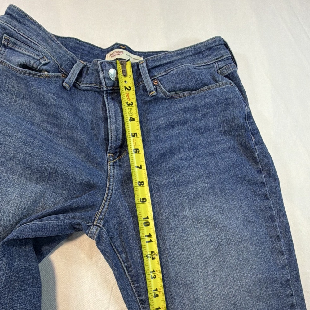 Levi Strauss Signature Women's 8 Mid-Rise Straight Stretch Medium Wash Classic - Picture 12 of 15